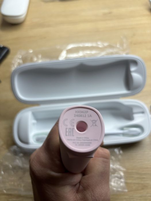 Philips Sonicare Advanced Whitening różowa - HX962P bluetooth z case.