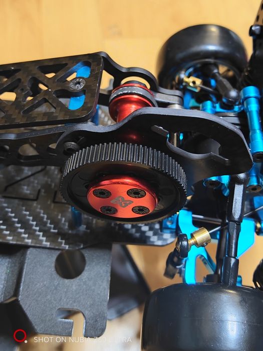Podwozie RC do driftu z Carbonu 1/10