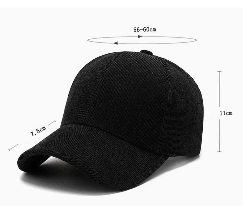 Вельветовая бейсболка черного цвета.