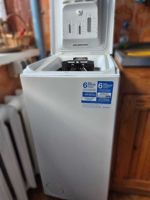 Pralka INDESIT ładowana od góry
