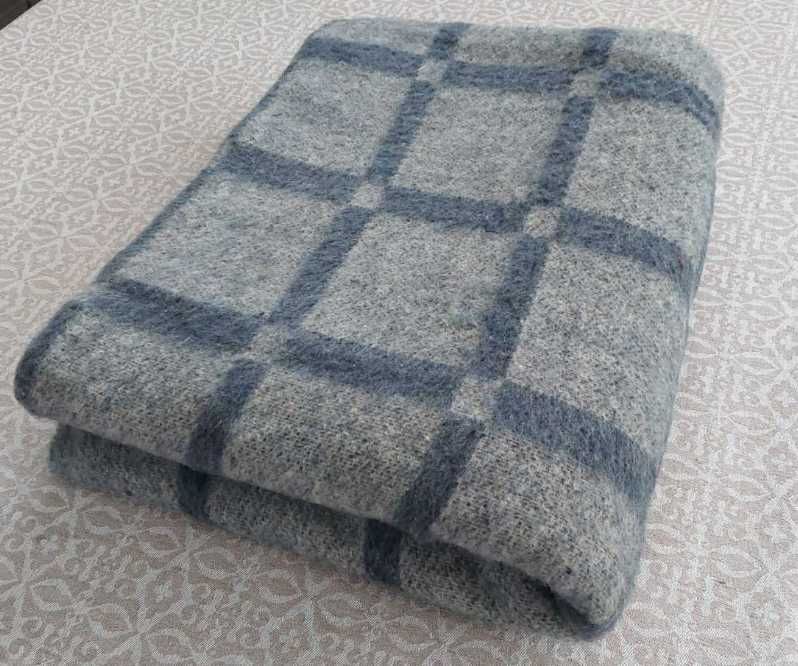 Ковдра напіввовняна клітка Одеяло полушерстяное 140*205. Роздріб / опт
