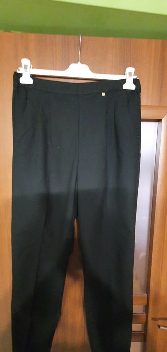 Spodnie z kantem czarne rozmiar 36