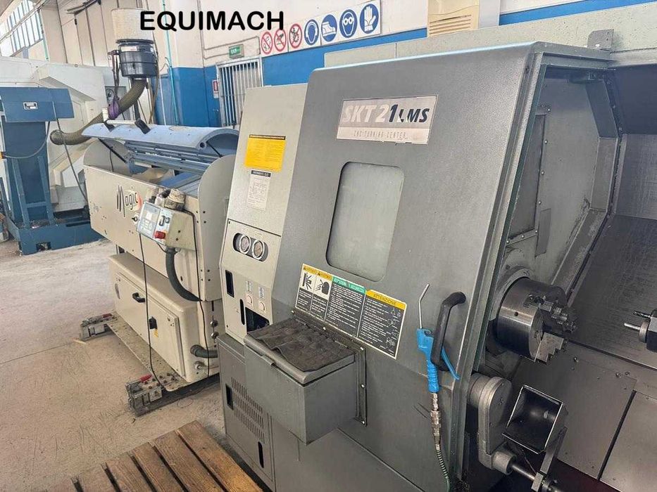 Torno CNC Hyundai 2 árvores e Ferramentas motorizadas