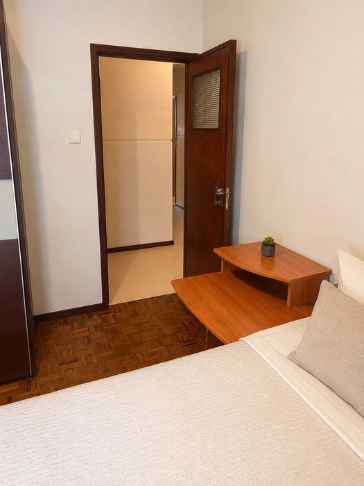 Quarto para arrendar no Bairro do Liceu  — Aveiro