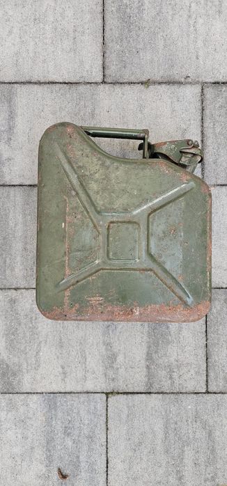 Kanister metalowy 5l PRL