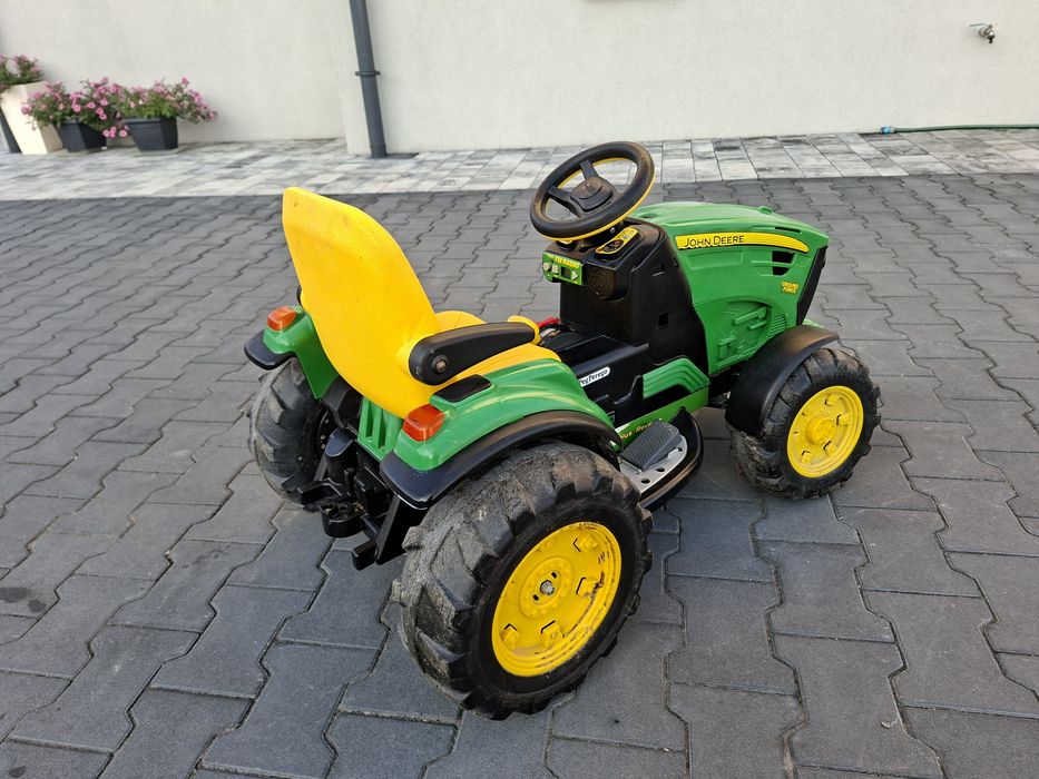 Traktorek John deere