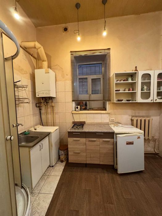 Продам 1 к. квартиру на Володимира Антоновича, буд. 49