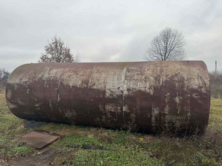 Бочка металева 70,7куб.м. діаметр 3м, довжина 10м