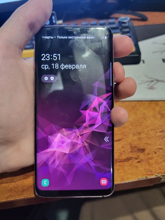 samsung s9 4/64 разбитое заднее стекло
