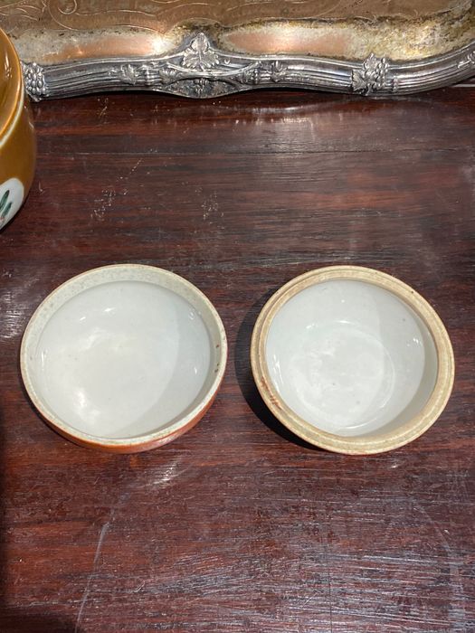 Caixa Porcelana Chinesa Séc XIX 7,2 cm Carimbada