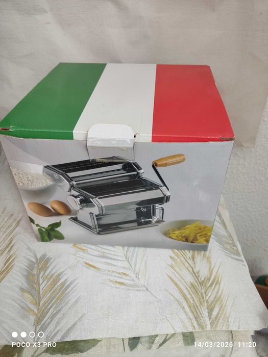 Máquina manual para fazer massa fresca