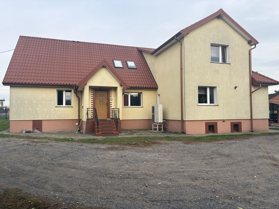 Dwa domy z osobnymi wejściami | 290 m² + magazyn i warsztat | Działka 3027 m² – Bydgoszcz