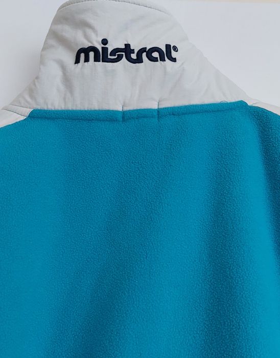 Bluza polarową na podszewce.