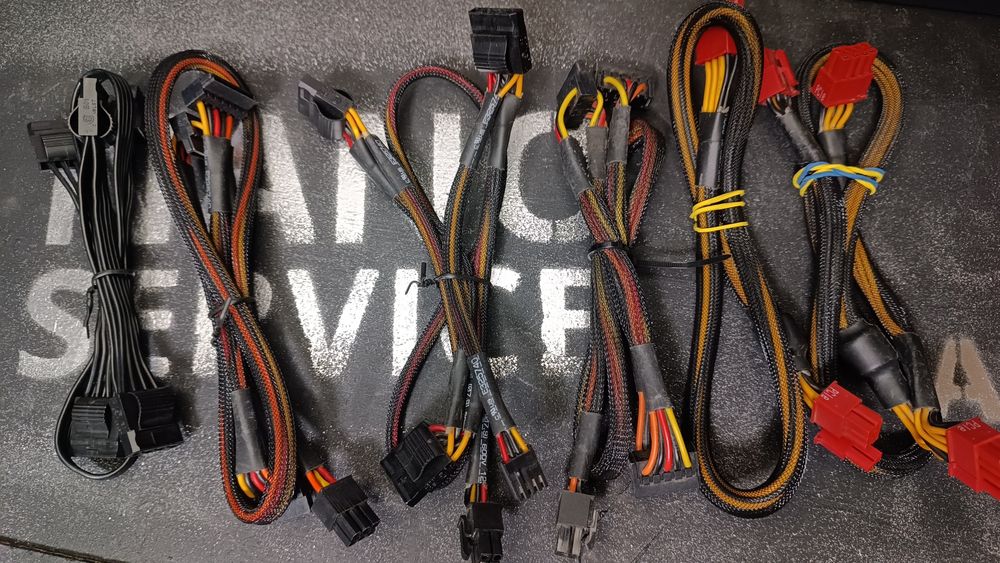 Модульні шнури для блока живлення Chieftec PCI-E, Sata, Molex,GPU
