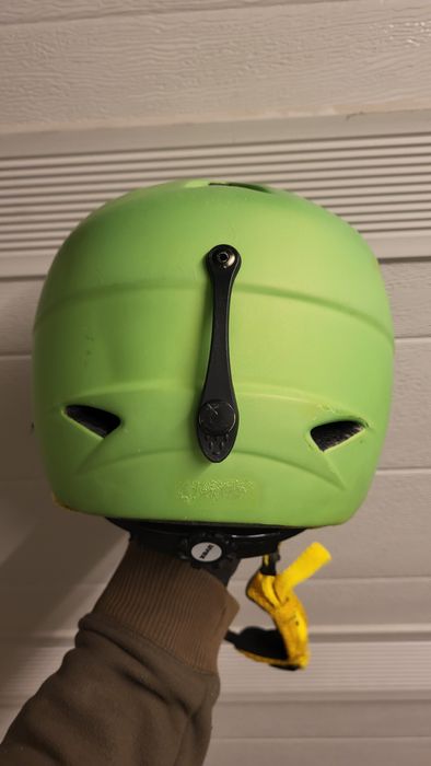 Kask narciarski UVEX 54-58 cm używany