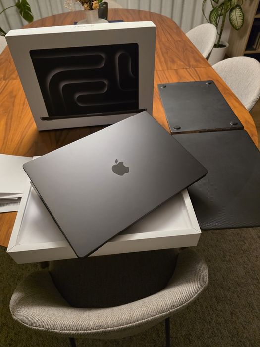 MacBook Pro M5 16.2" 24GB 1TB NOVO. Troca/retoma. Fatura, garantia. 22 ciclos. Oferta capa
