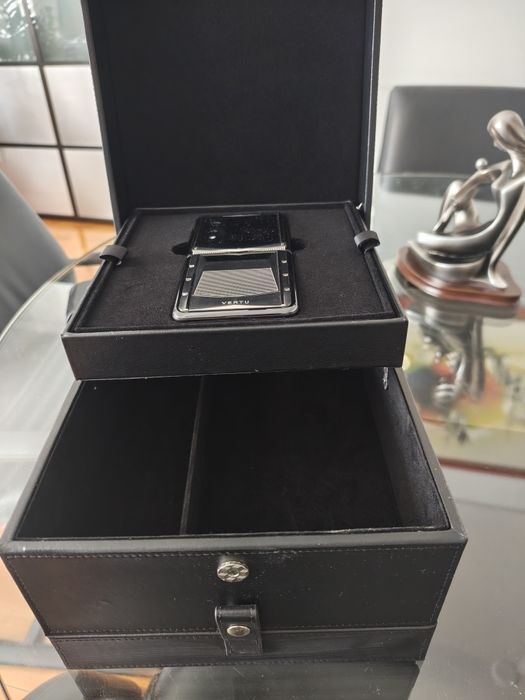VERTU Quantum Flip