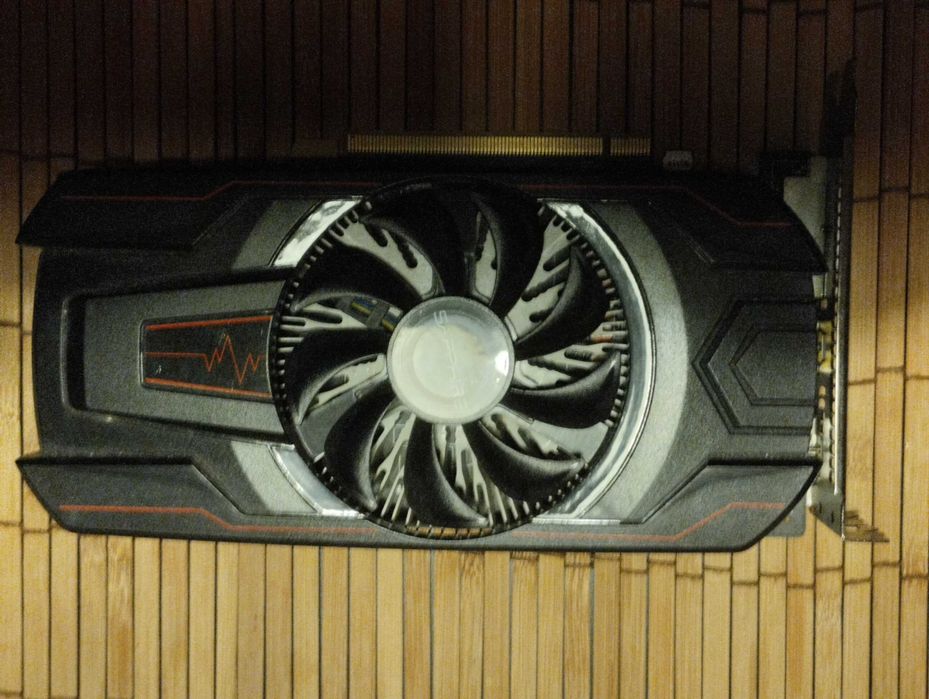 Placa Gráfica SAPPHIRE PULSE RX 560 4G G5 16 CU