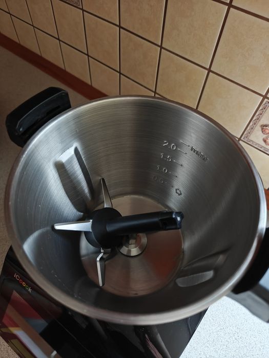 Robot kuchenny MPM iRobot