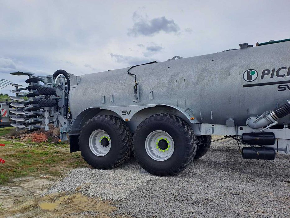 Wóz asenizacyjny PICHON SV 20R BP – 21.000 litrów