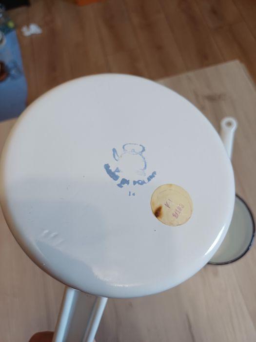 Эмалированные ковшики.
Материал: Эмалированная сталь.
Использование: П