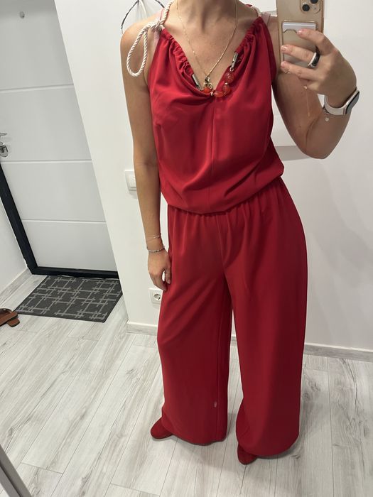 Комбінезон червоний Guess розмір s-m