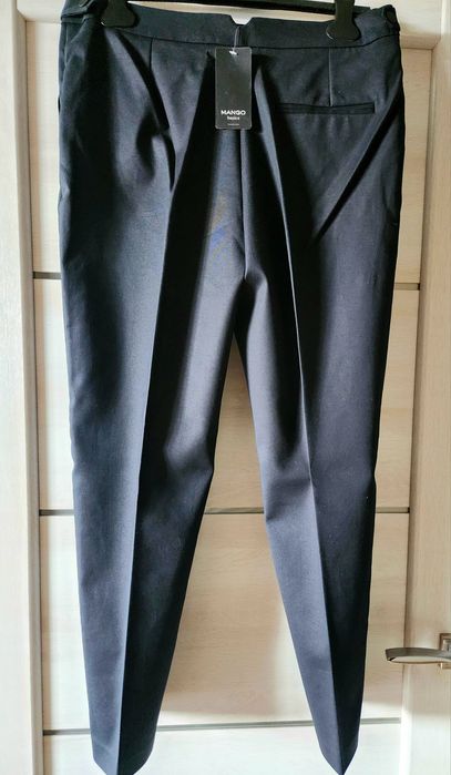 Брюки женские MANGO,новые,цвет черный