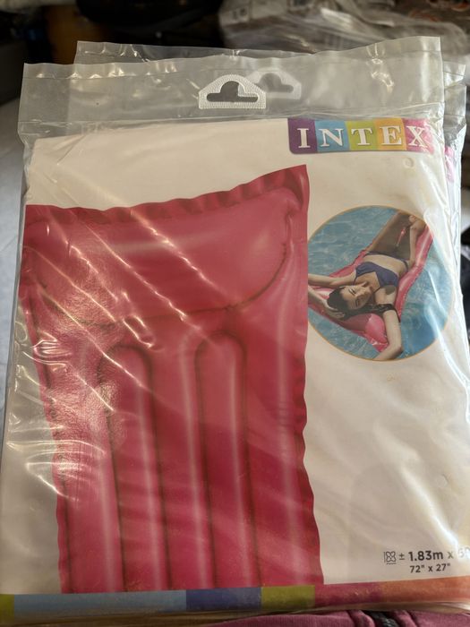 2 Colchoes insuflaveis intex piscina praia