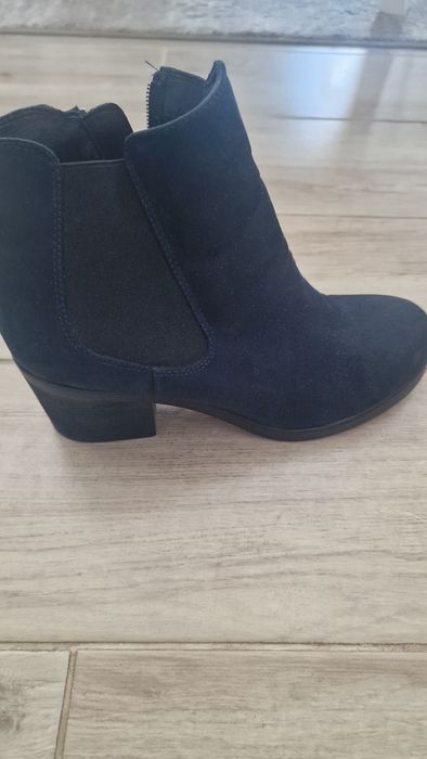 Botki damskie na obcasie