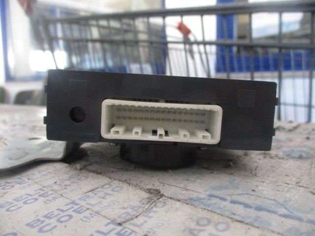 Módulo USB / AUX / IPOD MAZDA 5 (CW)