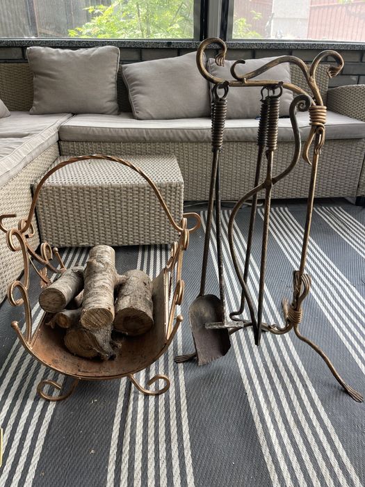 Продам кований набір для каміна.