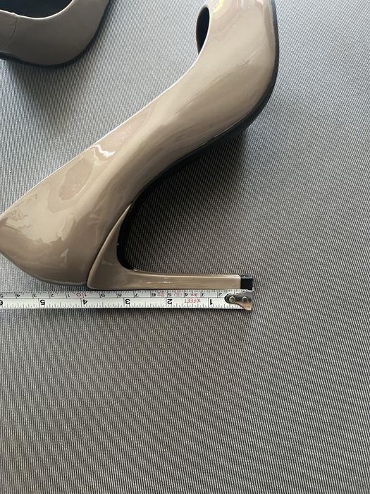 Szpilki Zara nude beżowe rozmiar 38, Nowe piękne