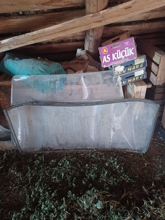 Скло заднє жигулі , Пасат В2.