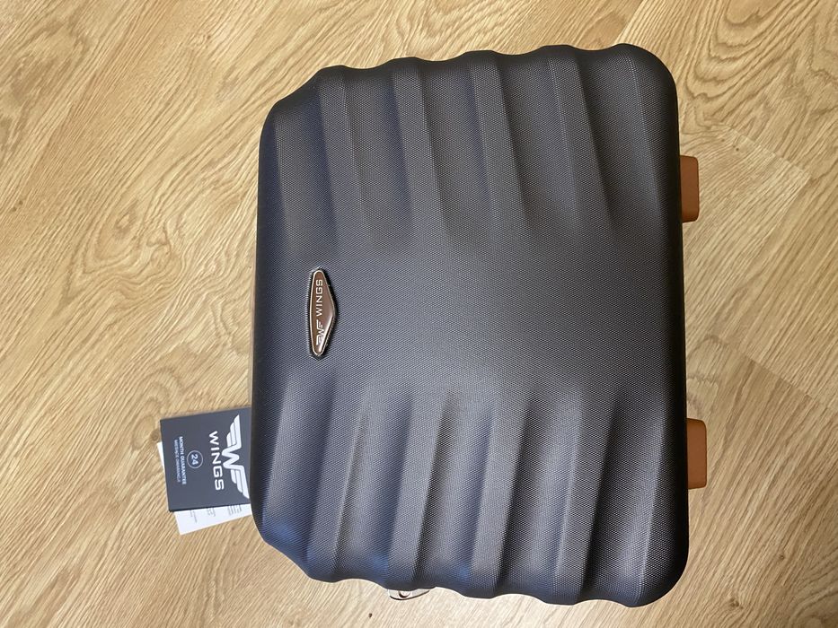 Б'юті кейс Валіза WINGS ALBATROSS 402 BC 14"