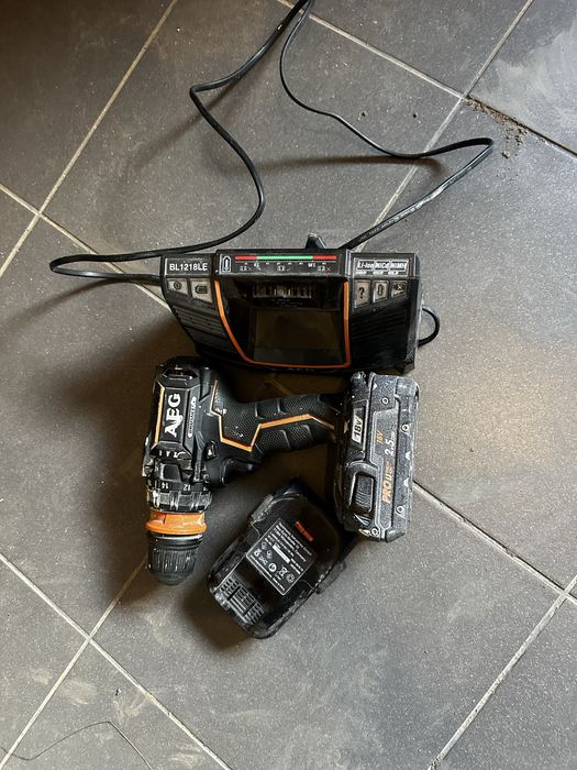 AEG wkretarka ładowarka