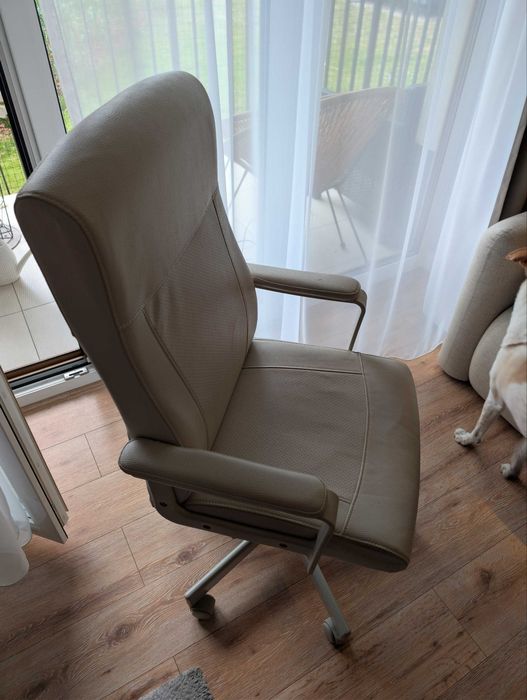 Krzesło biurowe IKEA MILLBERGET czarne