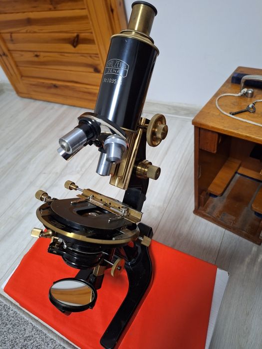 Piękny mikro. Carl Zeiss.