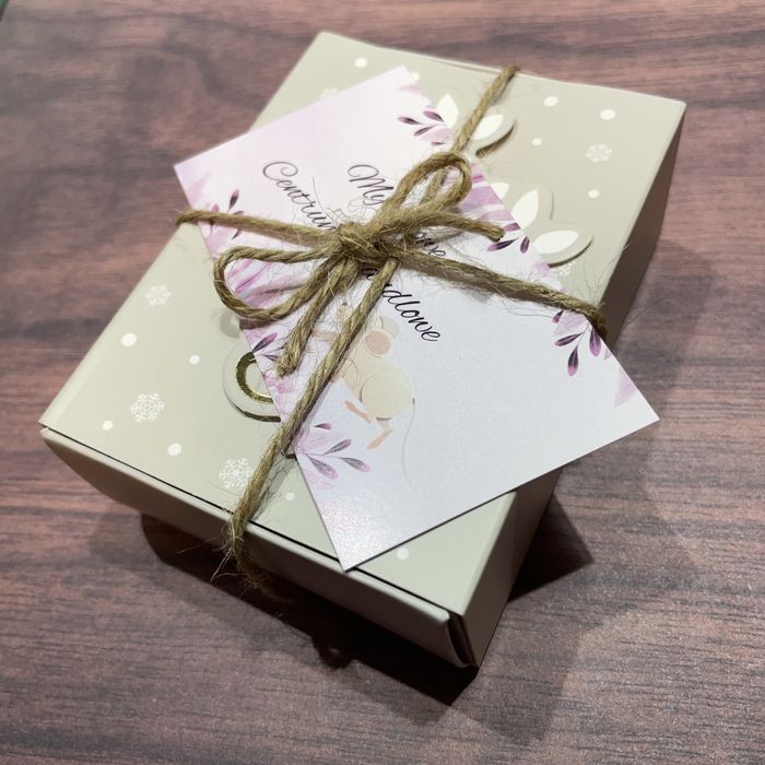 Zestaw prezentowy łóżeczko-pudełeczko dla myszek maileg łóżko pościel