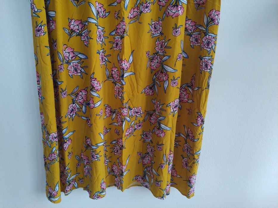 Vestido Amarelo Floral, fluido e elegante - #collectionIRL - Tam. 42 (XL)