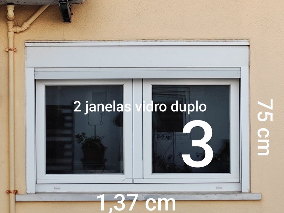 Janelas em caixilharia de alumínio. Inclui aros. Vários packs com vários preços.