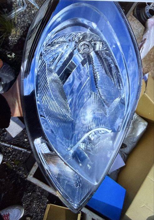 Lampa renault traffic
