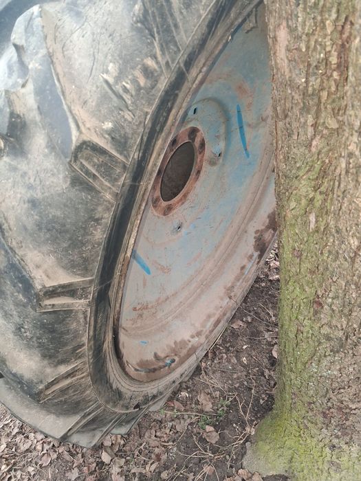 Колеса  в зборі 9.5 × 42