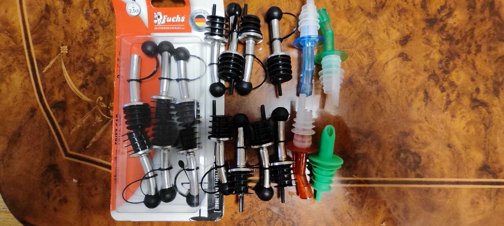 Набор барных пробок дозаторов Гейзер (Германия).