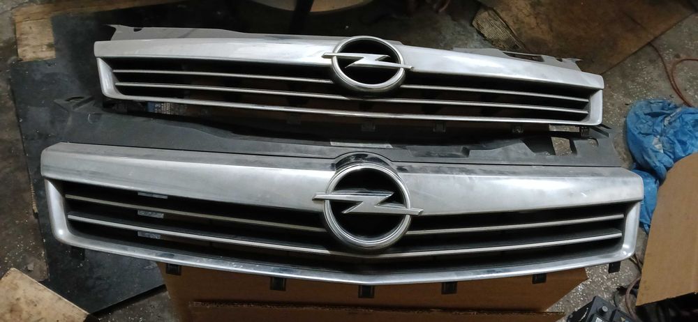 Opel Astra h polift gril / atrapa przód