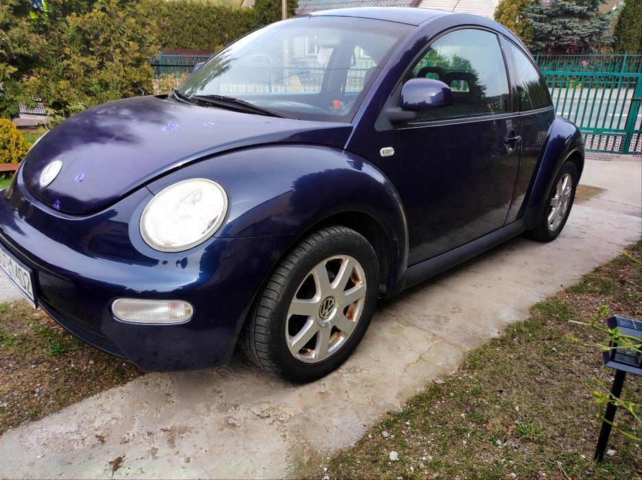 Volkswagen New Beetle  2 litry benzyna
