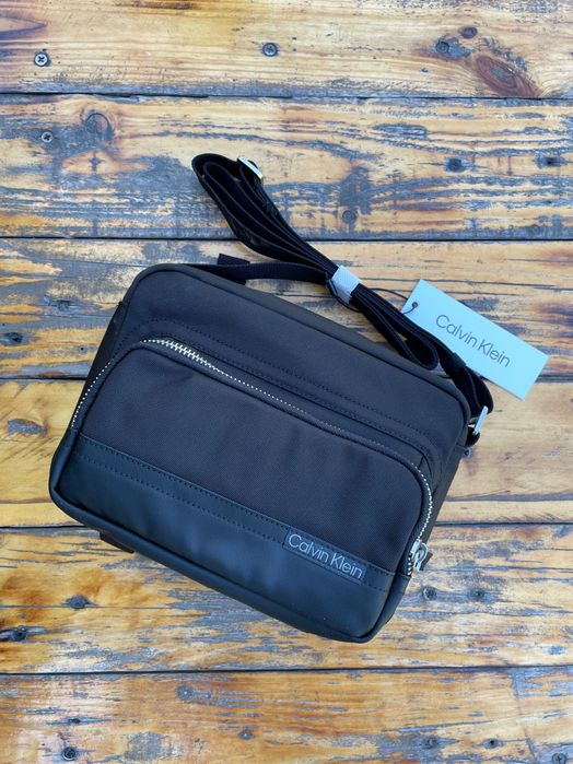 Новая сумка calvin klein (ck utility camera bag unisex) с америки