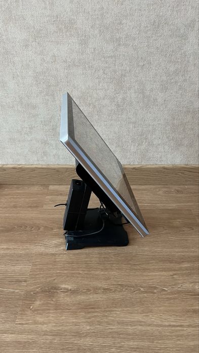 POS Carisma 2 - 2gb Ram-SSD - win10