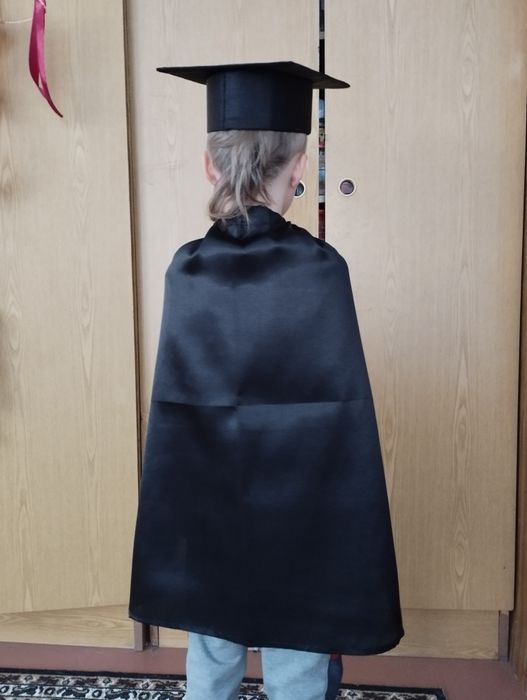 Мантія-накидка з шапочкою