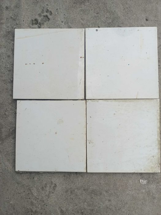 Продам облицовочную плитку 15х15,разного цвета.