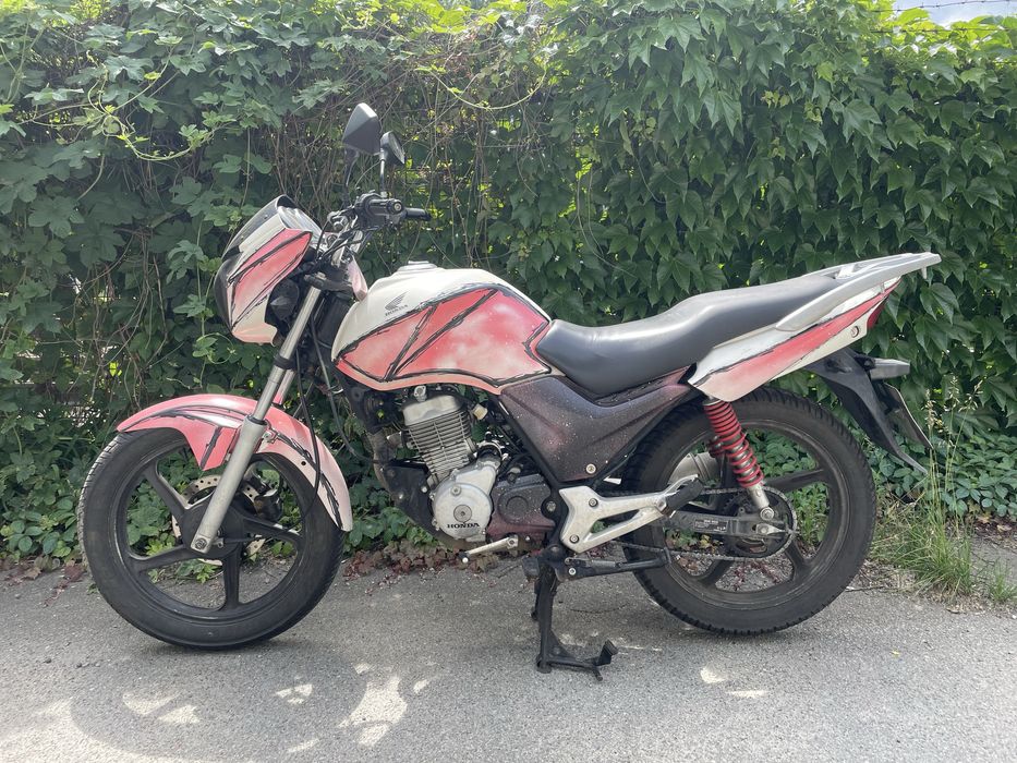 Honda CB125E 2011